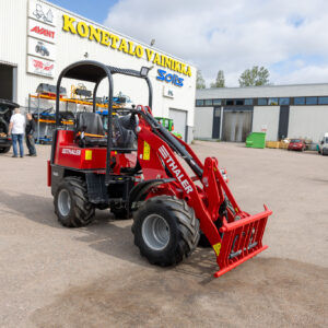 Thaler 2220 pienkuormaaja