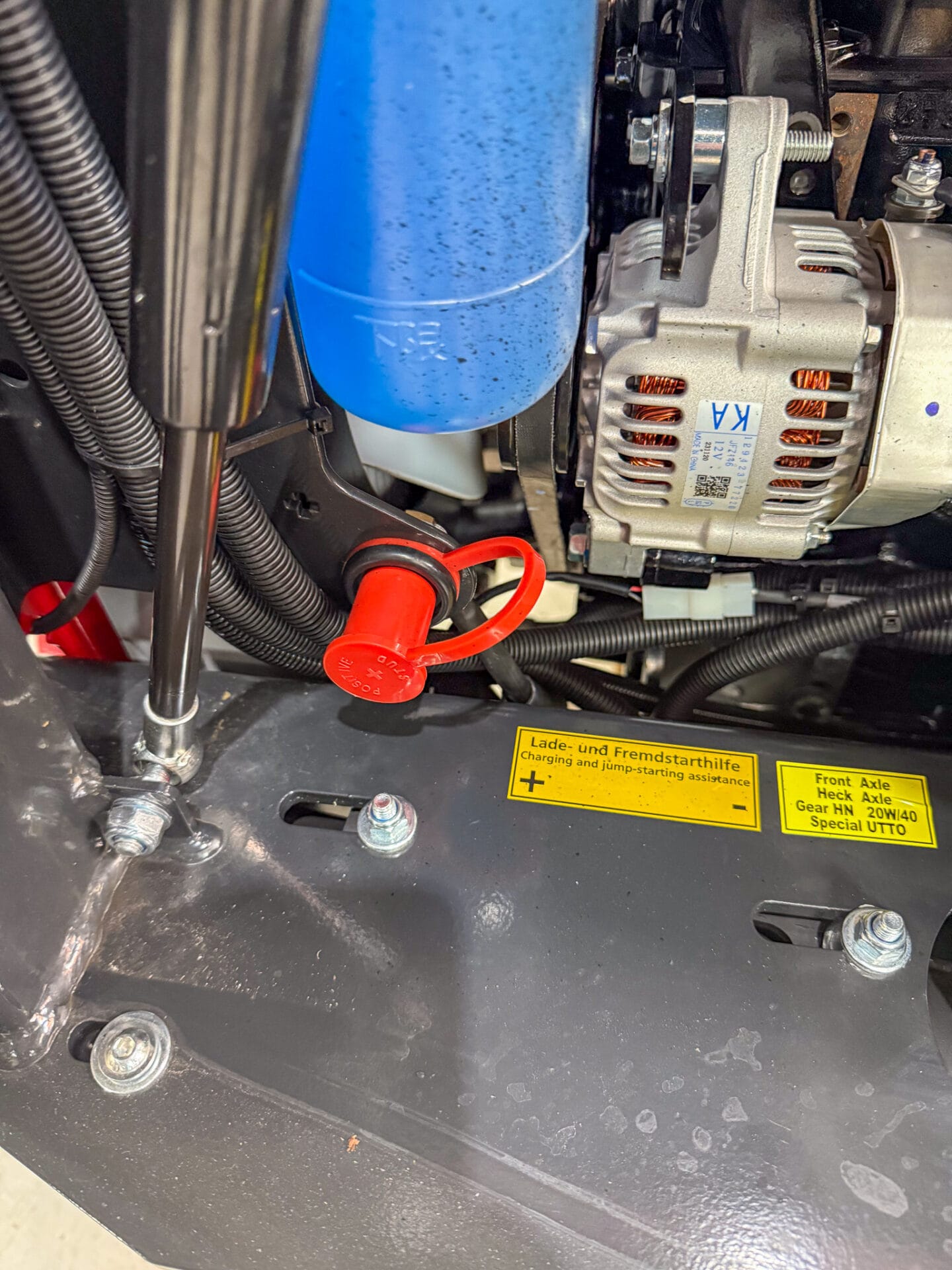 Lisävirta pistokkeet